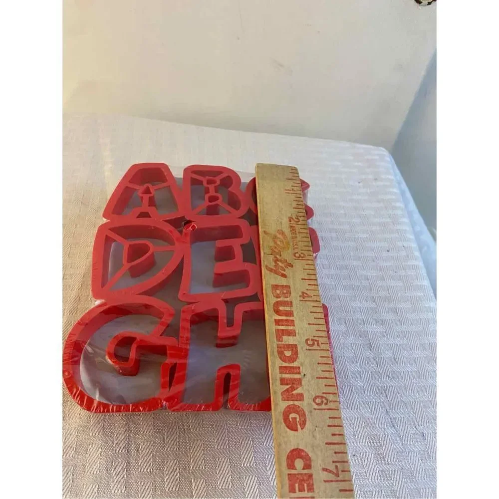 Jello red ABC molds new sealed‎